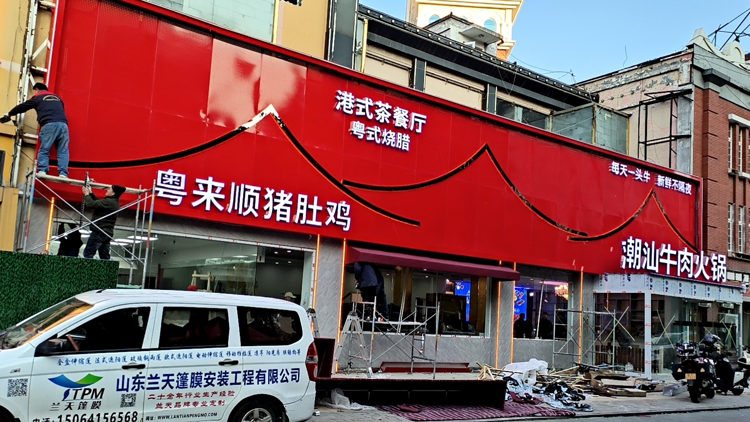 搭建停車(chē)棚選擇膜結(jié)構(gòu)需要考慮哪些？
